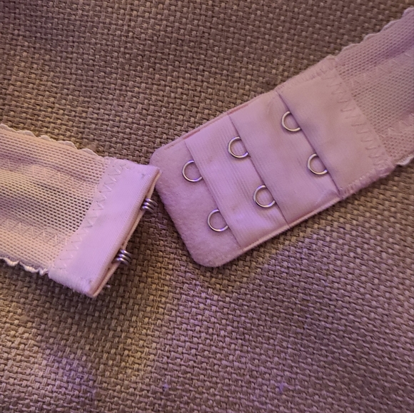 Wonderbra for women color pink. - Picture 3 of 5